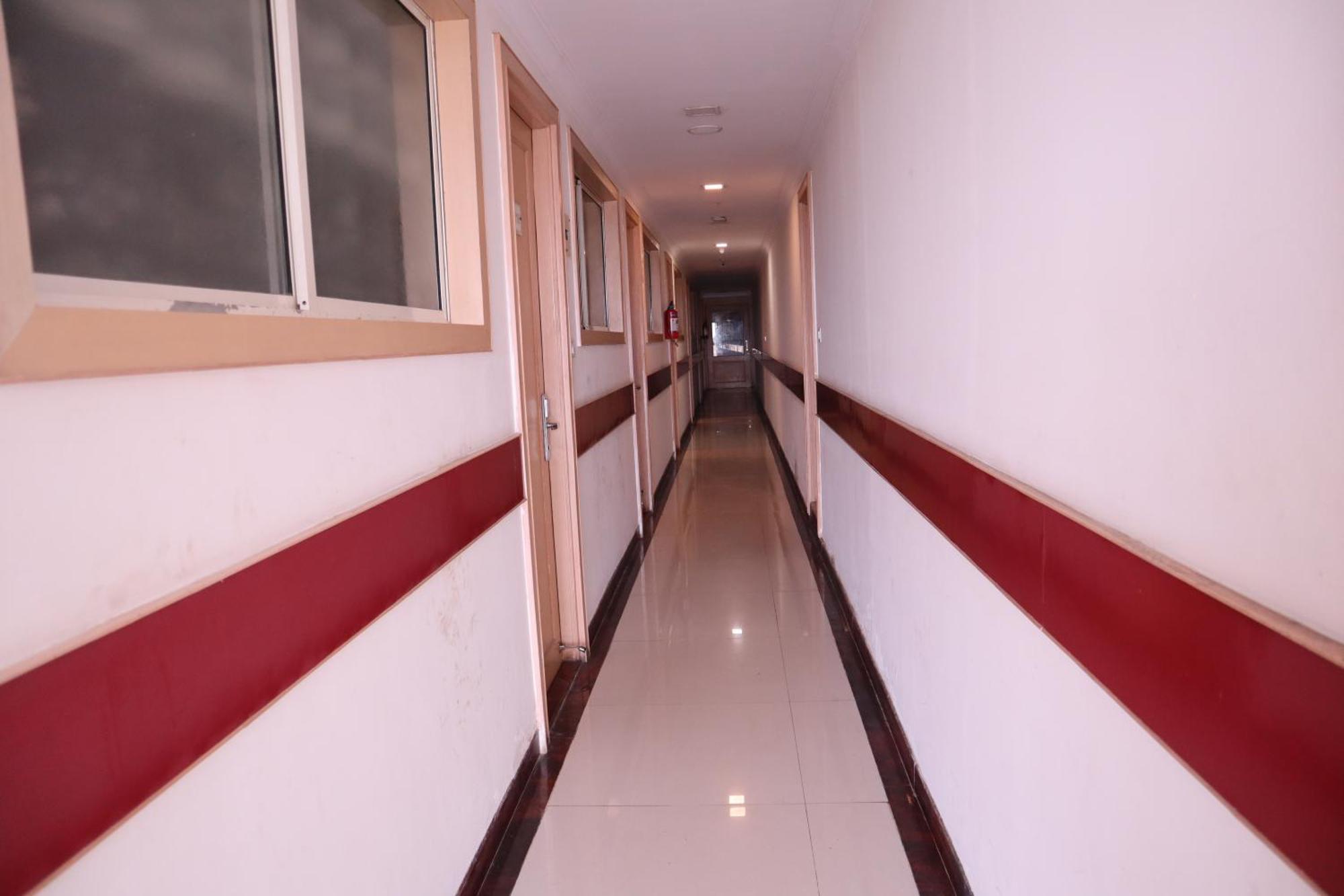 Sri Sai Ram Suites บังกาลอร์ ภายนอก รูปภาพ