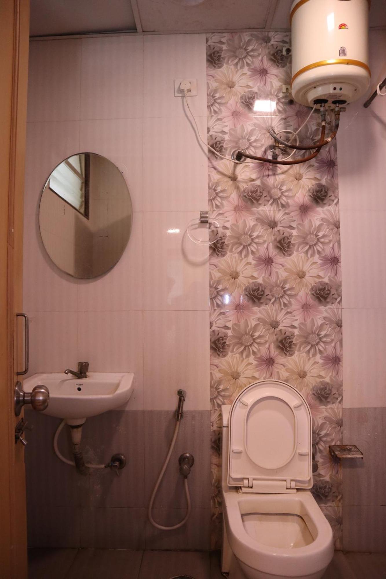 Sri Sai Ram Suites บังกาลอร์ ภายนอก รูปภาพ