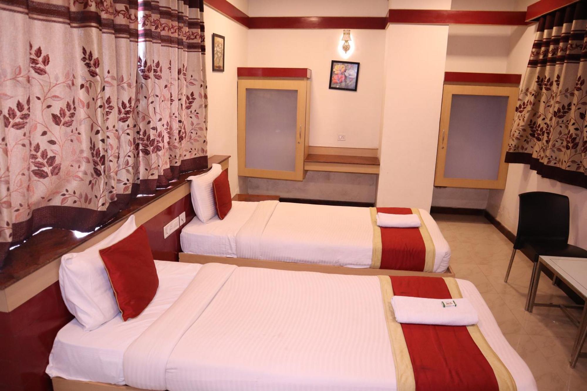 Sri Sai Ram Suites บังกาลอร์ ภายนอก รูปภาพ